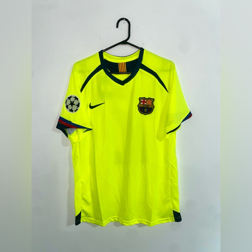 Barcelona 2005/06 away Retro.